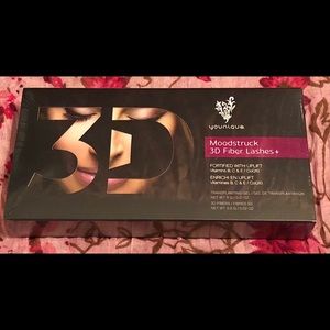 Younique MOODSTRUCK 3D Fiber Lashes